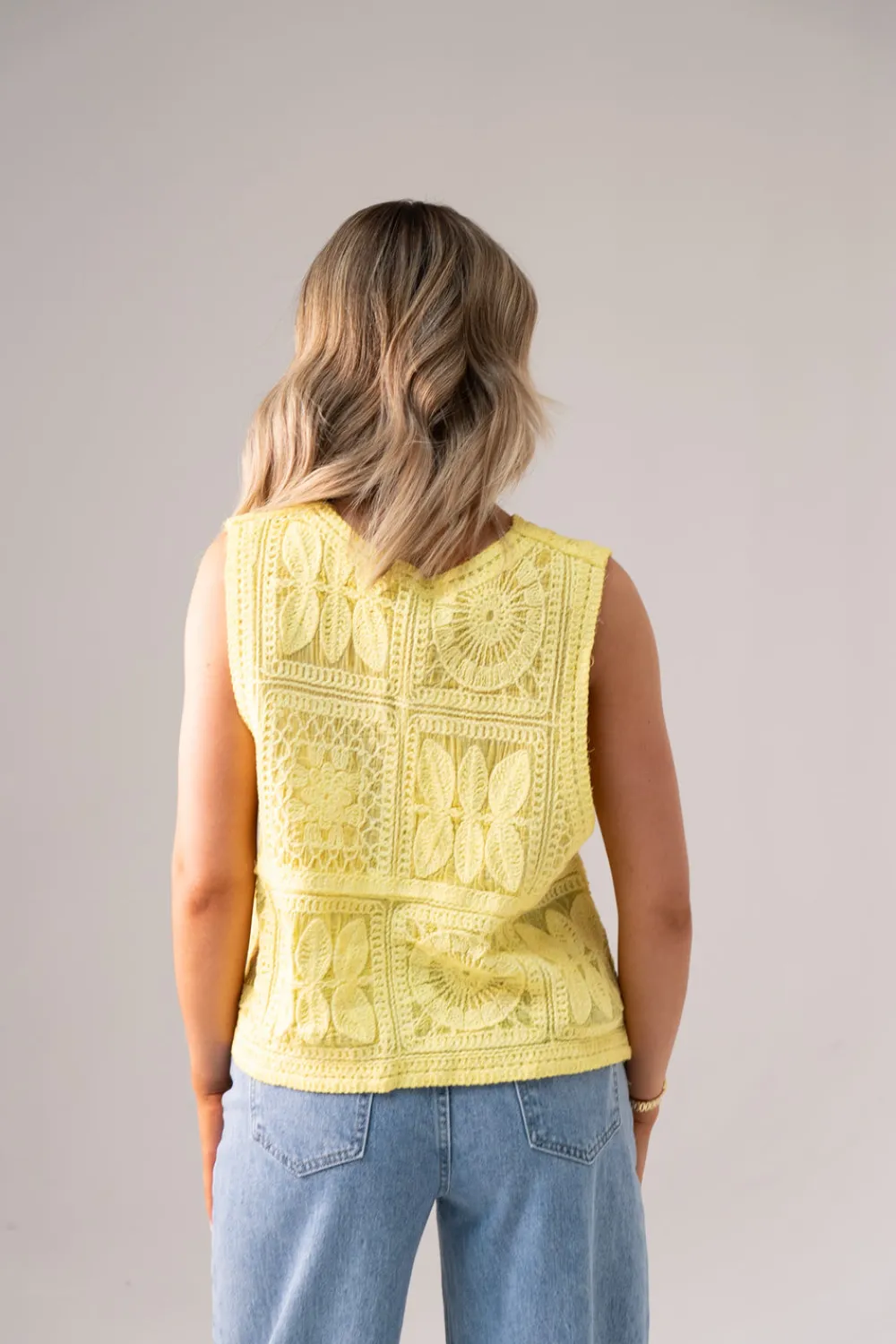 The Walk in Wardrobe Tops><noscript><img width=