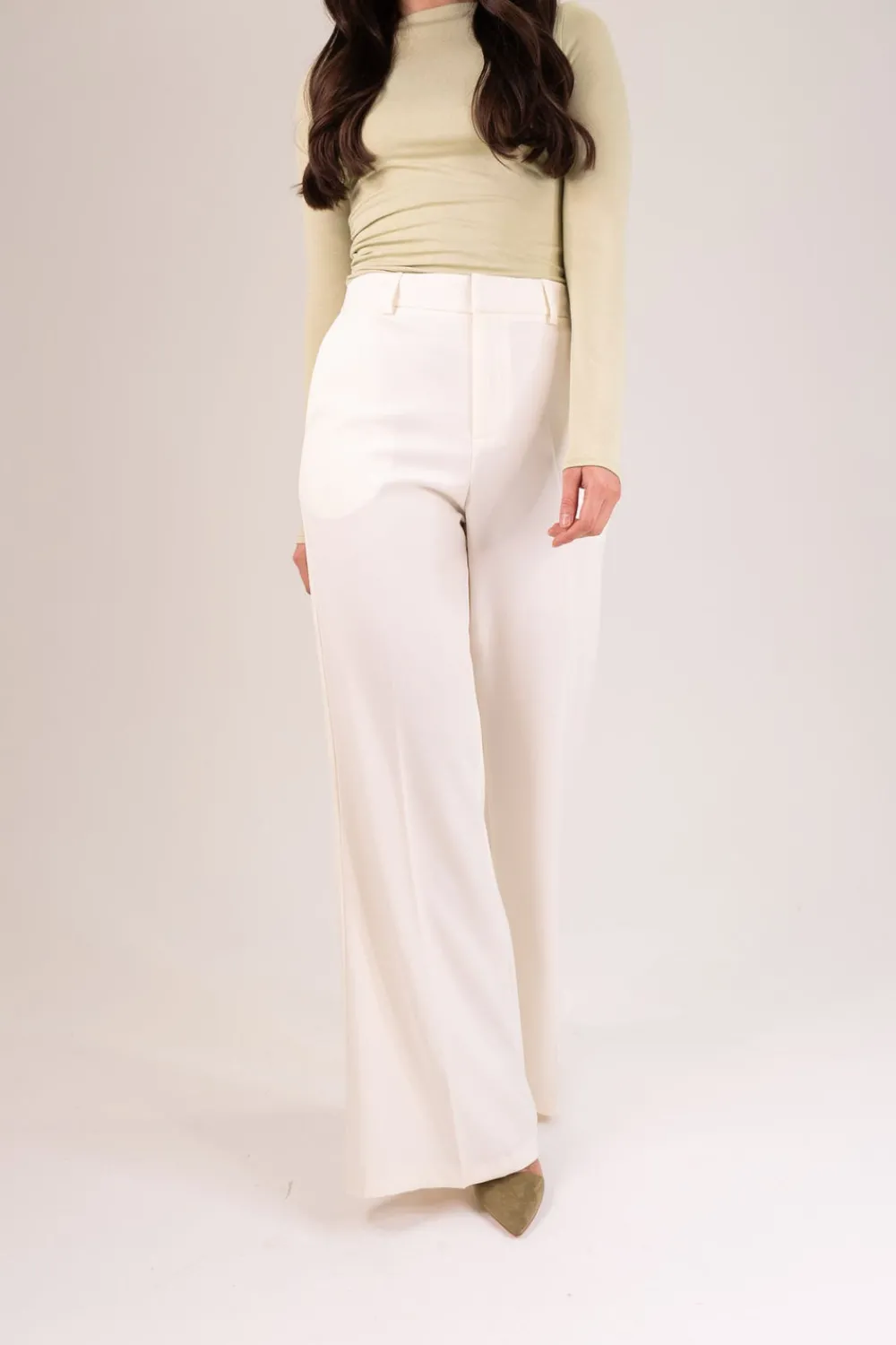 The Walk in Wardrobe Trousers><noscript><img width=