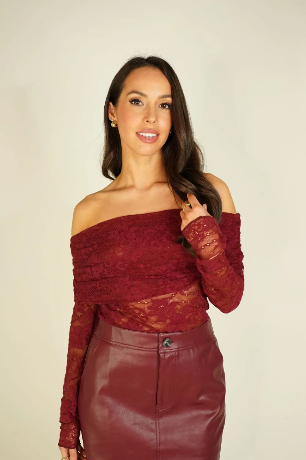 The Walk in Wardrobe Tops>Kiera Lace Bardot Top In Bordeaux