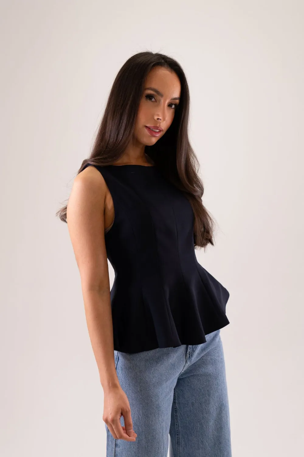 The Walk in Wardrobe Tops><noscript><img width=