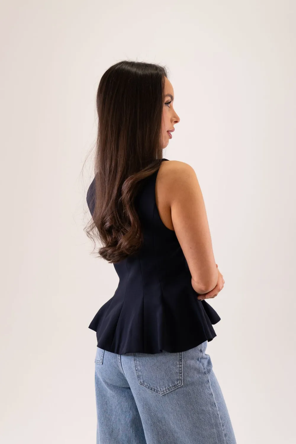 The Walk in Wardrobe Tops><noscript><img width=