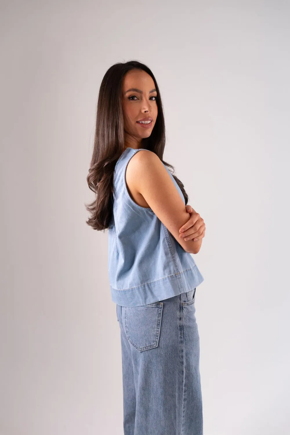 The Walk in Wardrobe Tops><noscript><img width=