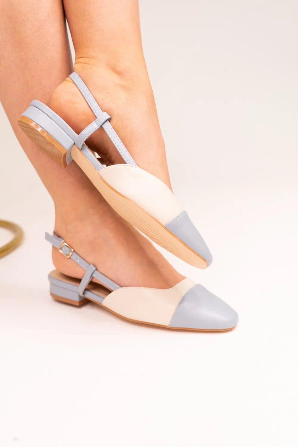 The Walk in Wardrobe Slingbacks>Lauren Contrast Toe Slingback In Sky Blue