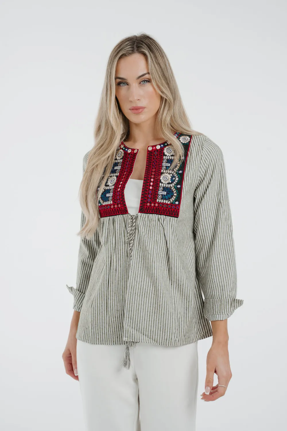 The Walk in Wardrobe Tops><noscript><img width=