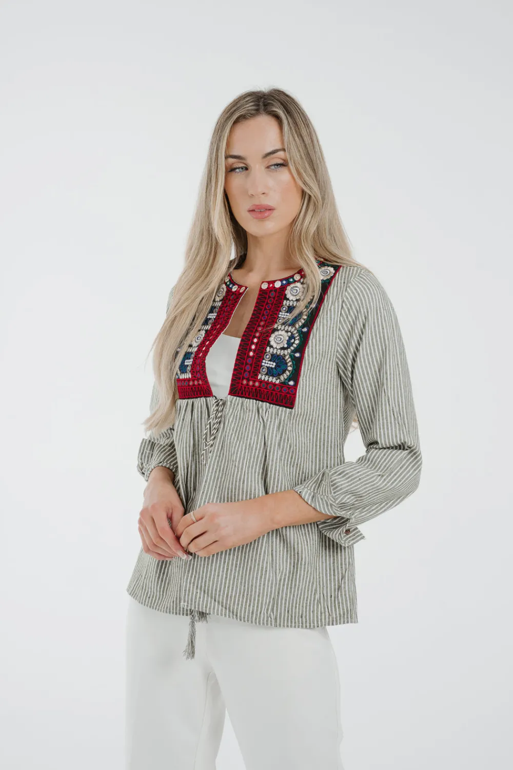 The Walk in Wardrobe Tops><noscript><img width=