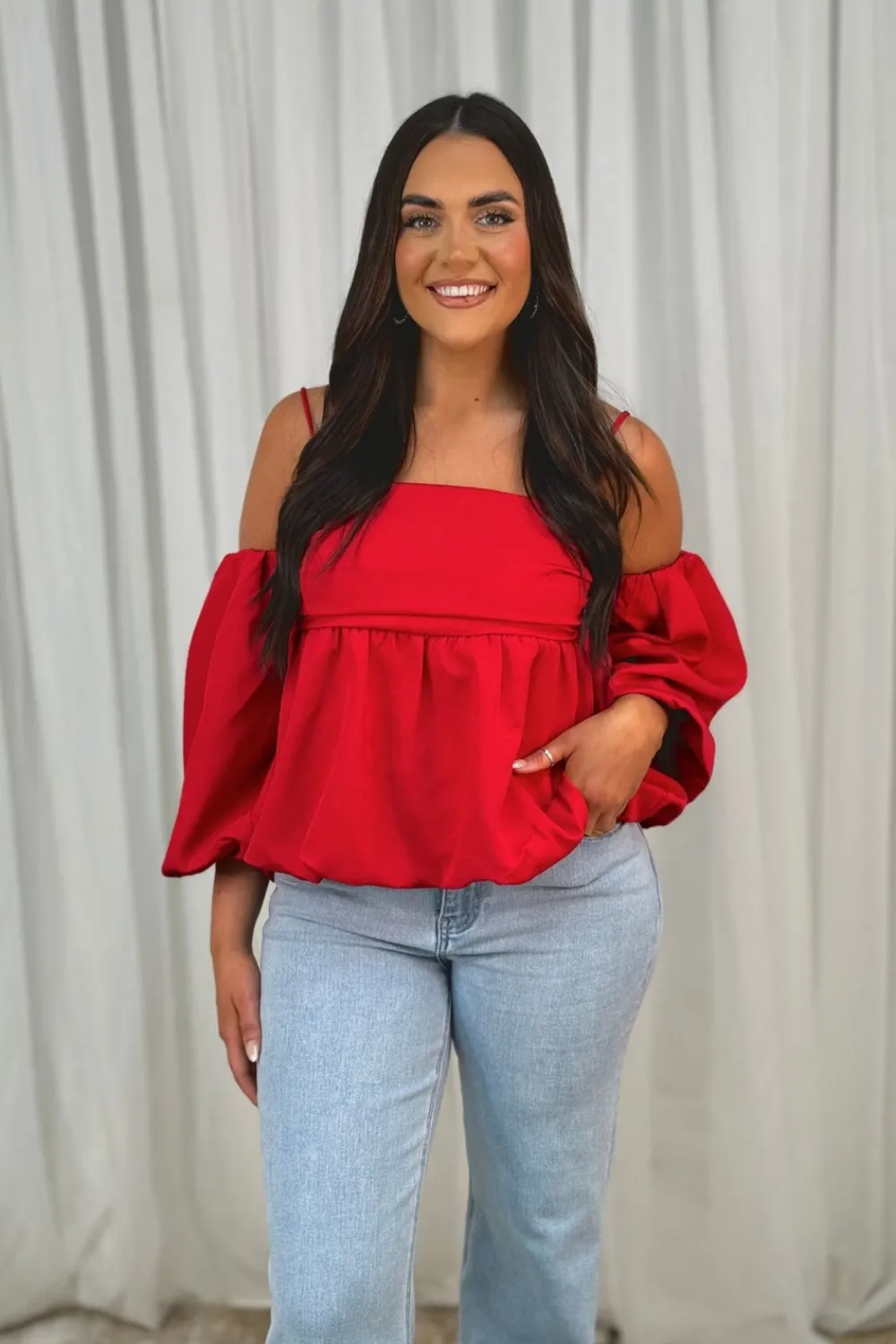 The Walk in Wardrobe Tops>Lila Puff Sleeve Top In Red