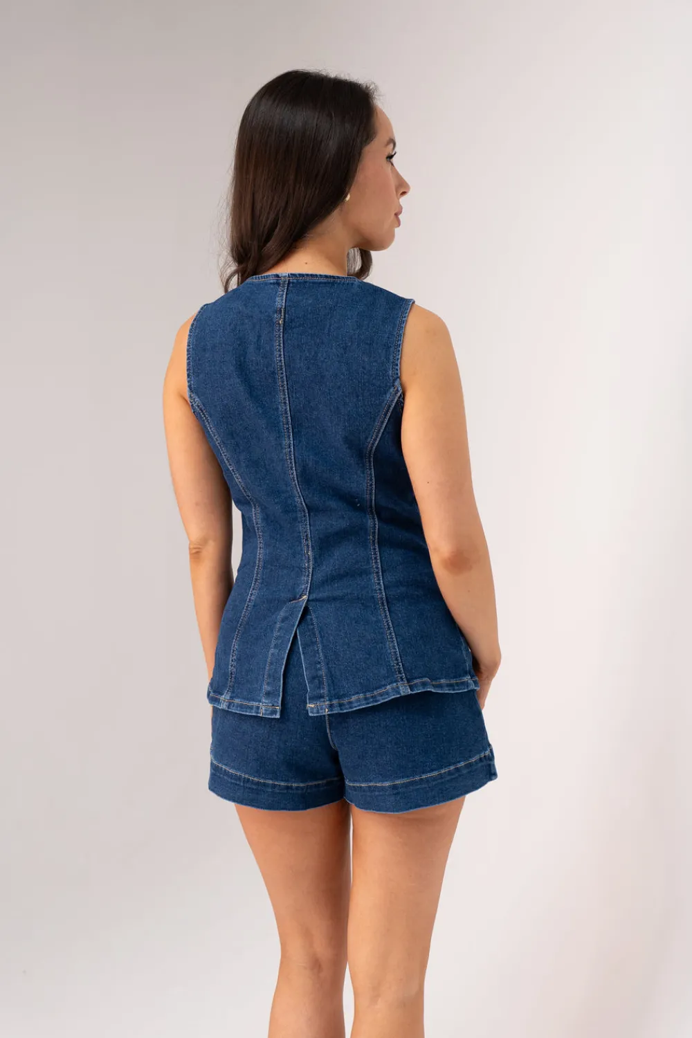 The Walk in Wardrobe Shorts><noscript><img width=