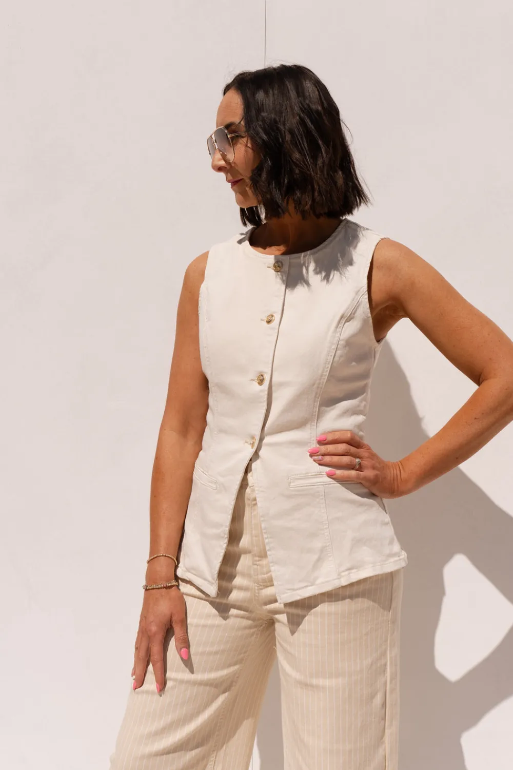 The Walk in Wardrobe Tops><noscript><img width=