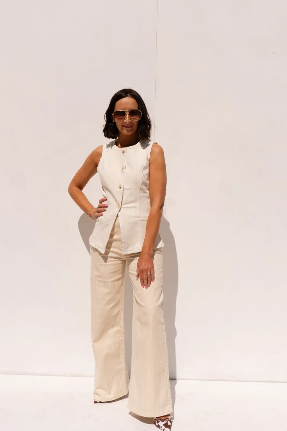 The Walk in Wardrobe Tops><noscript><img width=