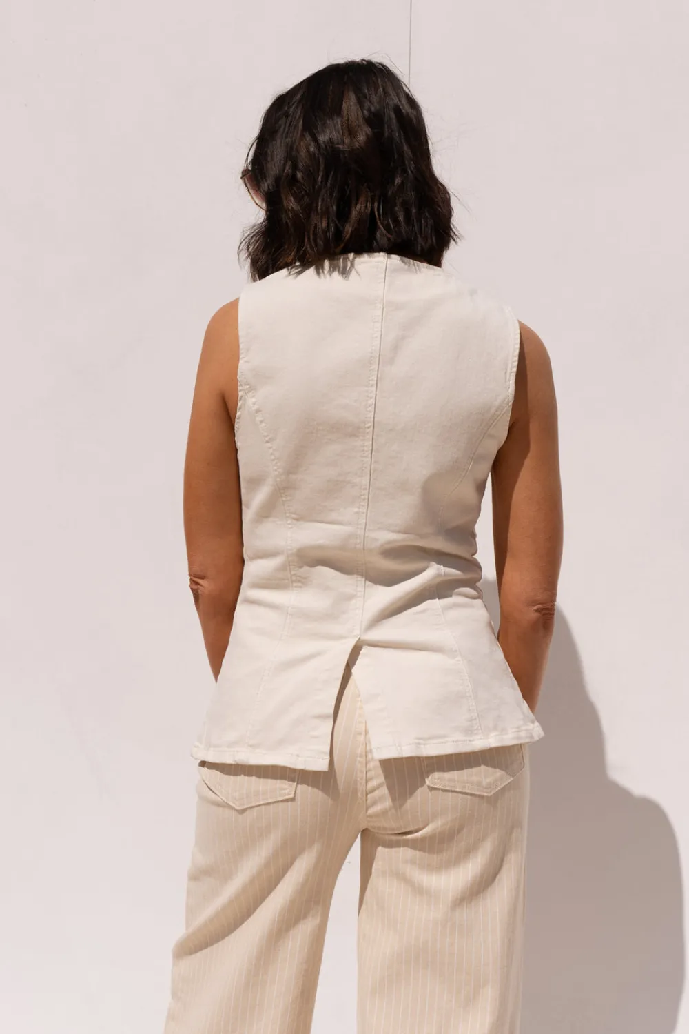 The Walk in Wardrobe Tops><noscript><img width=