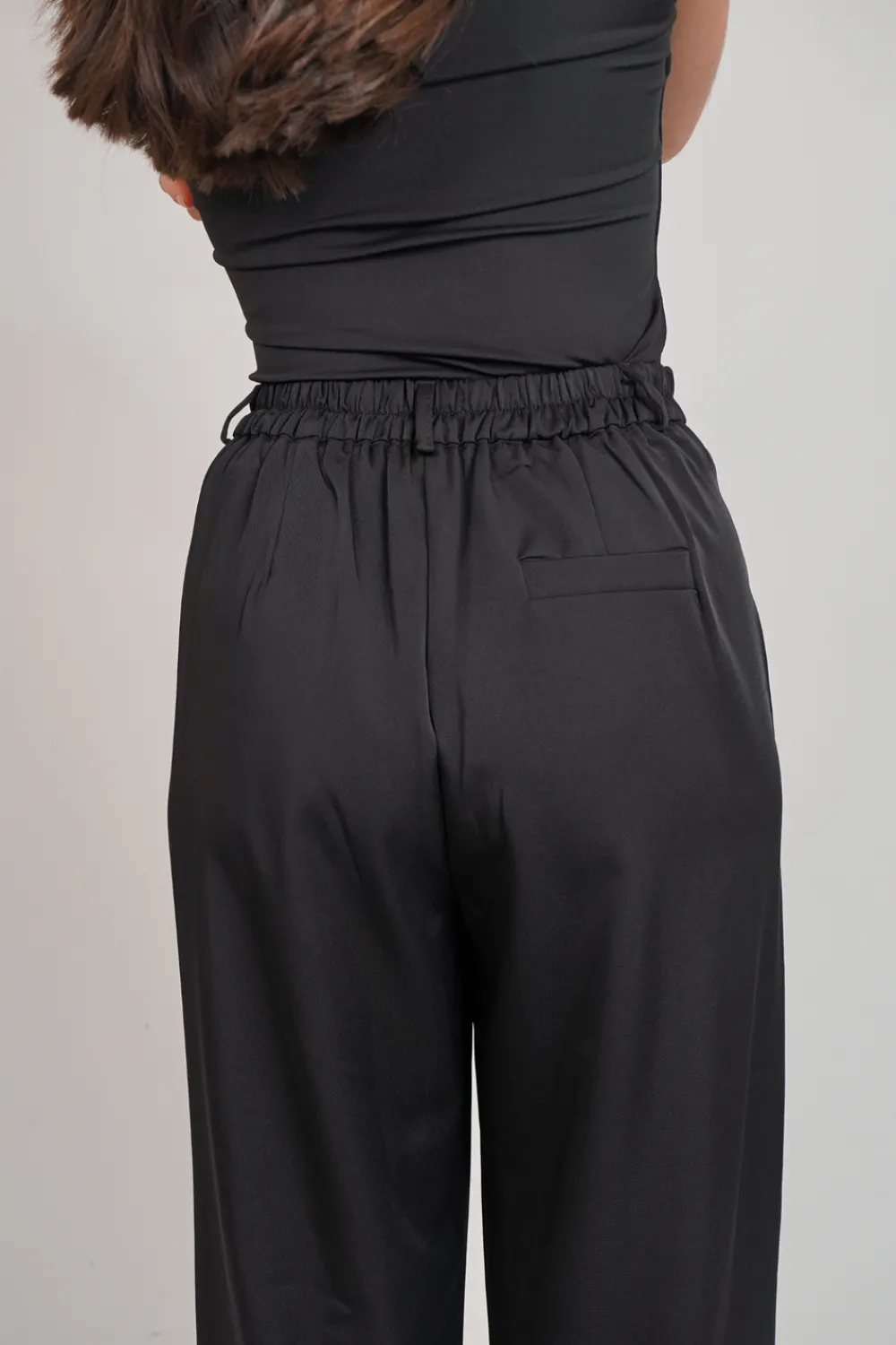 The Walk in Wardrobe Trousers><noscript><img width=