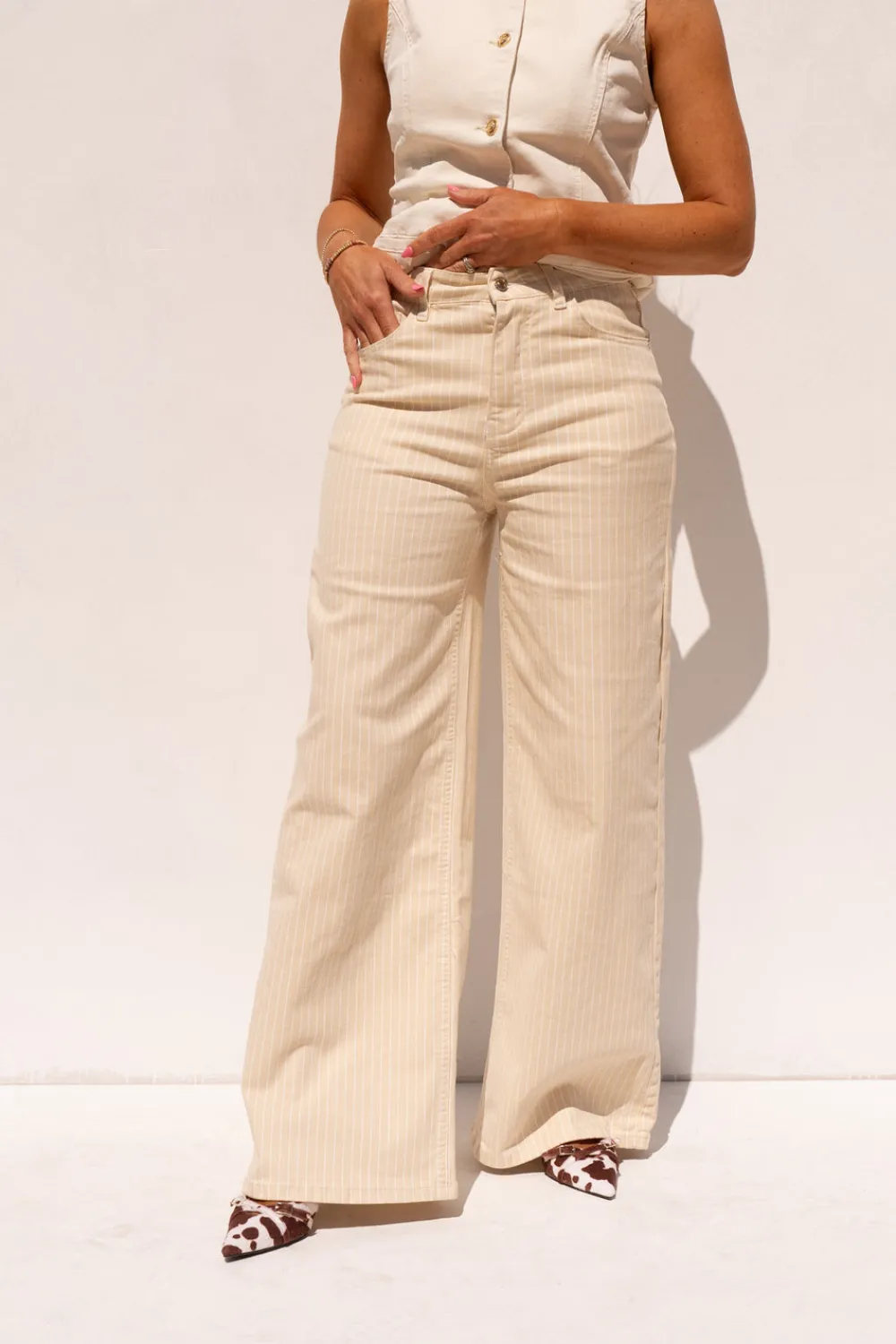 The Walk in Wardrobe Wide Leg Jeans><noscript><img width=