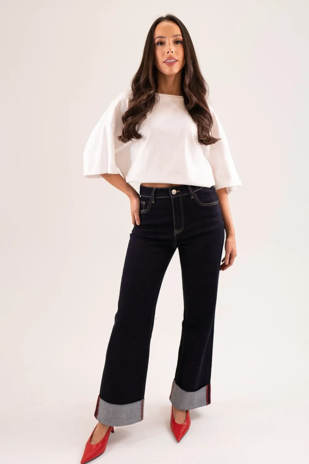 The Walk in Wardrobe Wide Leg Jeans>Love Laura Red Trim Turn Up Jeans In Dark Wash