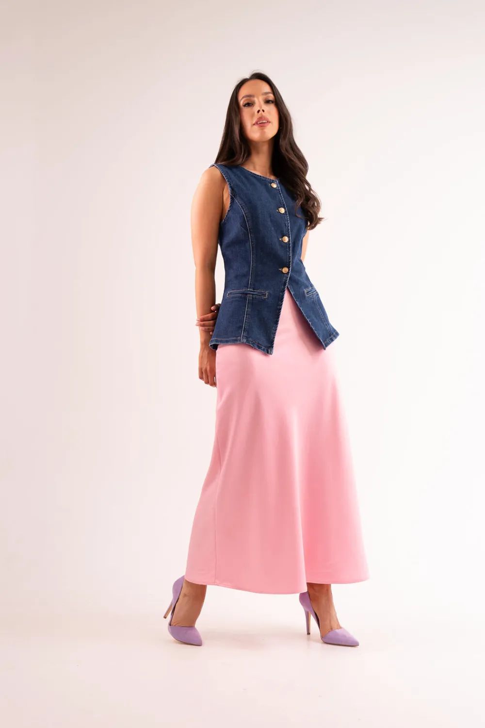 The Walk in Wardrobe Skirts & Skorts>Love Laura Slip Skirt In Cherry Red