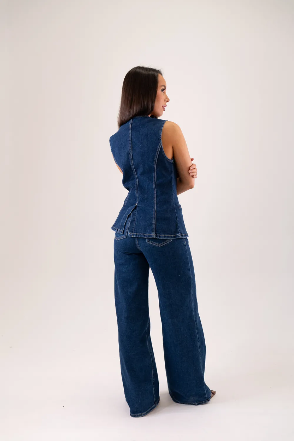 The Walk in Wardrobe Wide Leg Jeans>Love Laura Wide Leg Jeans In Dark Wash