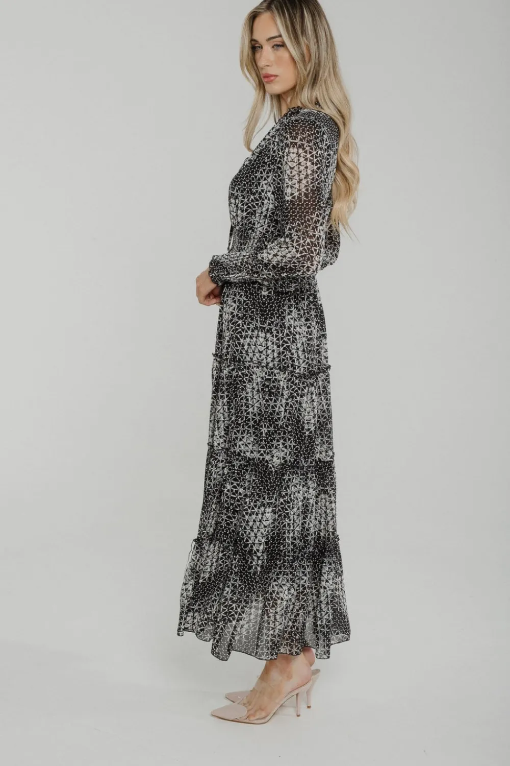 The Walk in Wardrobe Midi Dresses><noscript><img width=