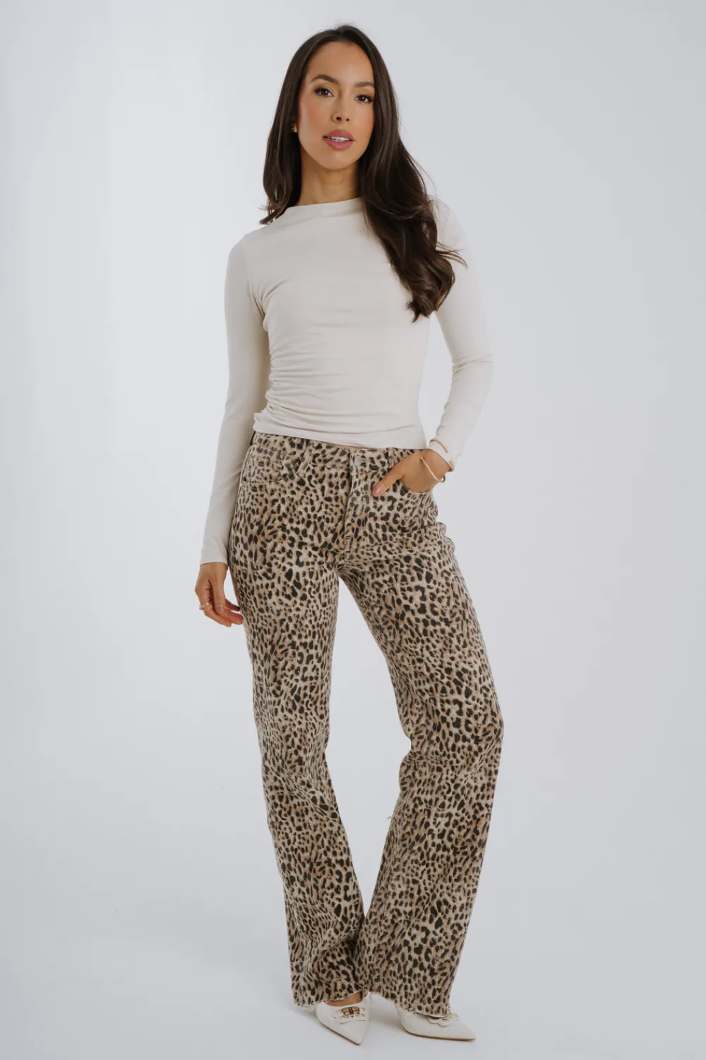 The Walk in Wardrobe Straight Leg><noscript><img width=