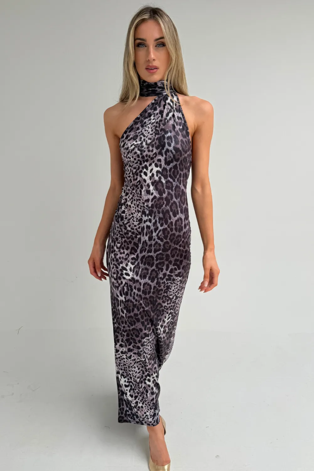 The Walk in Wardrobe Maxi Dresses>Lynne Halter Neck Dress In Leopard Print