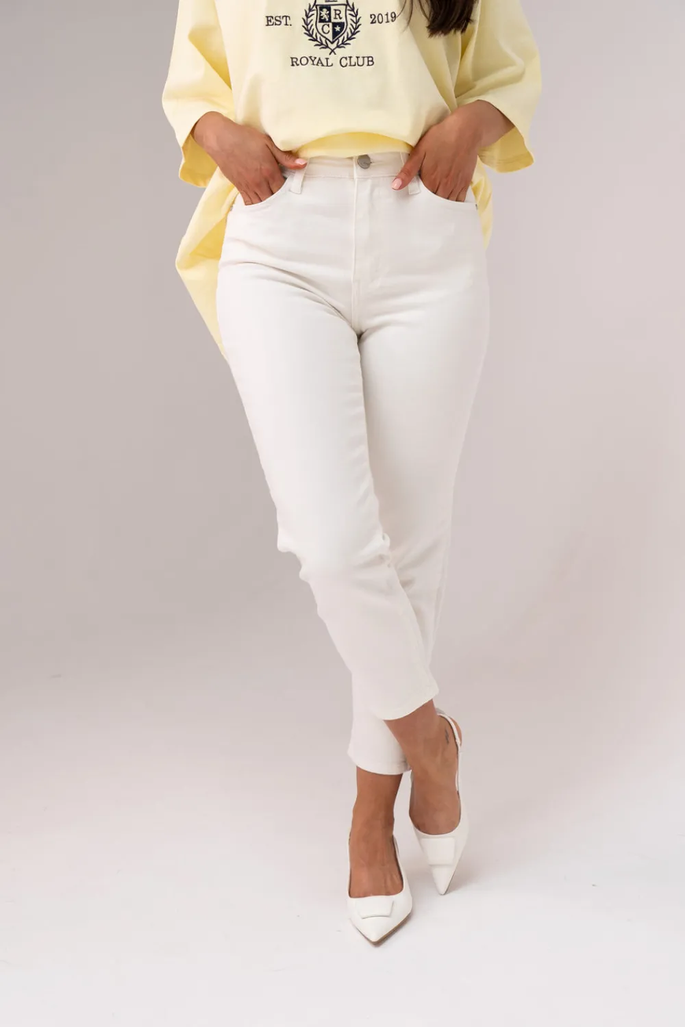 The Walk in Wardrobe Mom Jeans>Lynne Mom Jeans In White