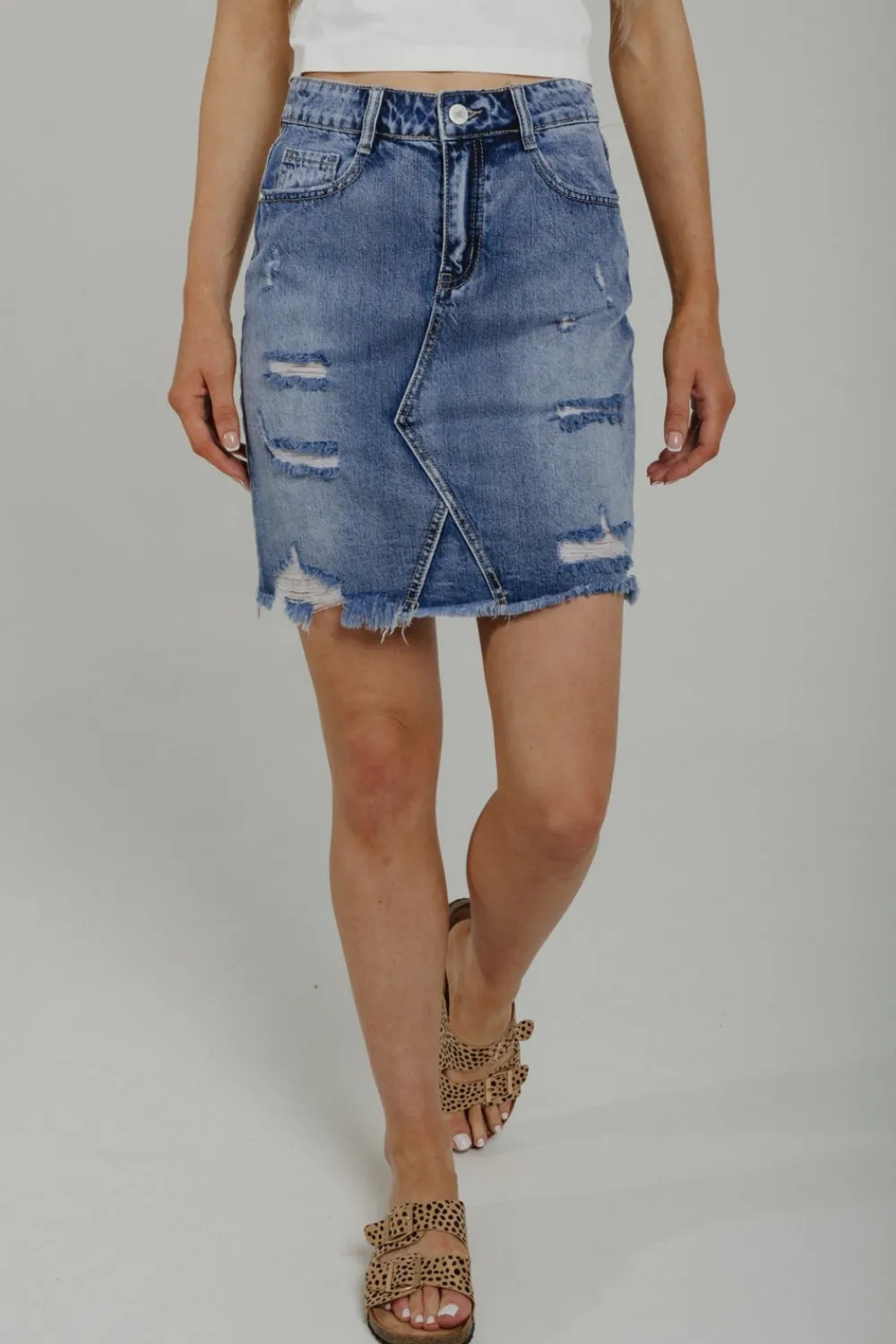 The Walk in Wardrobe Skirts & Skorts>Maddie Distressed Denim Skirt In Mid Wash