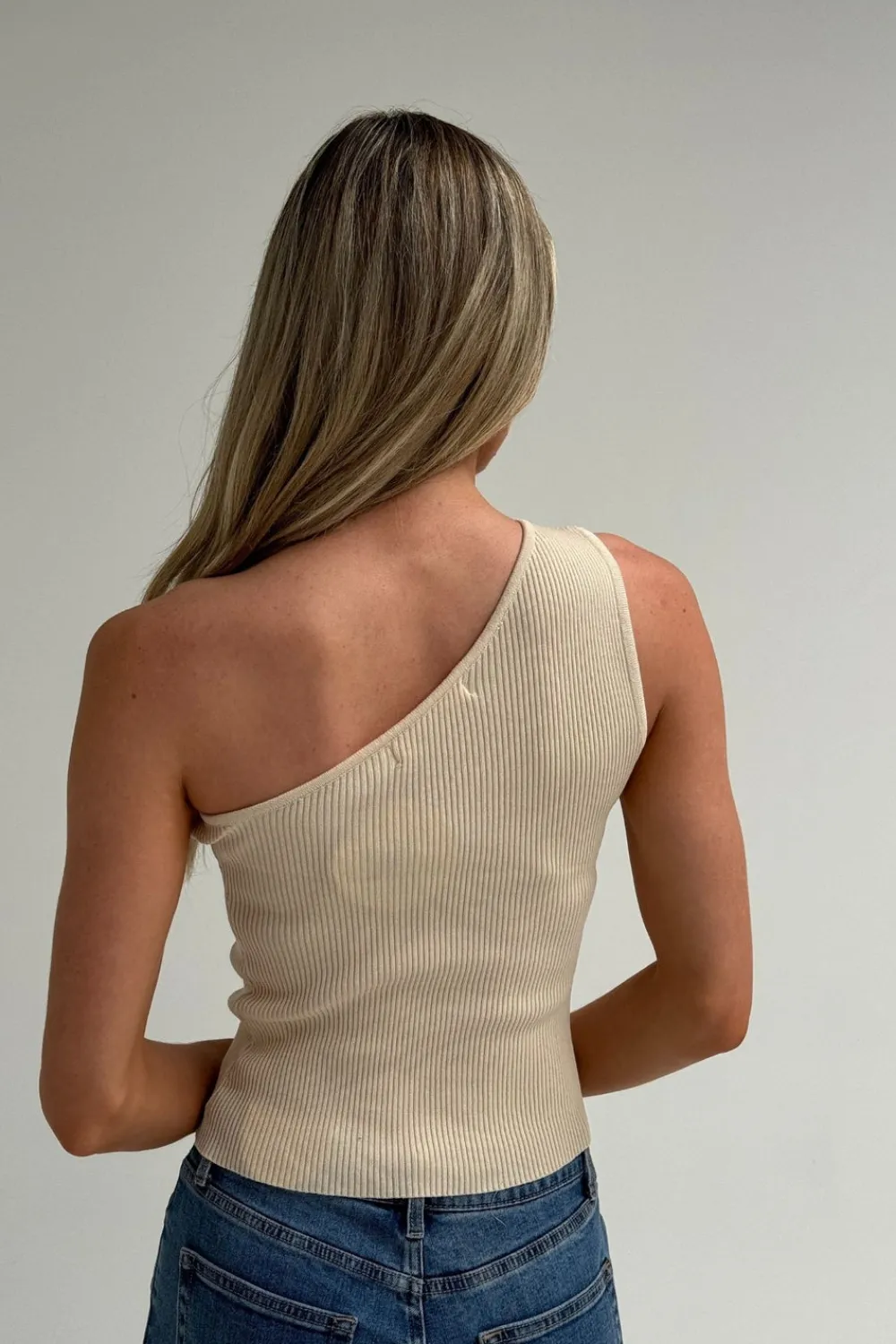 The Walk in Wardrobe Tops>Maria One Shoulder Flower Top In Neutral