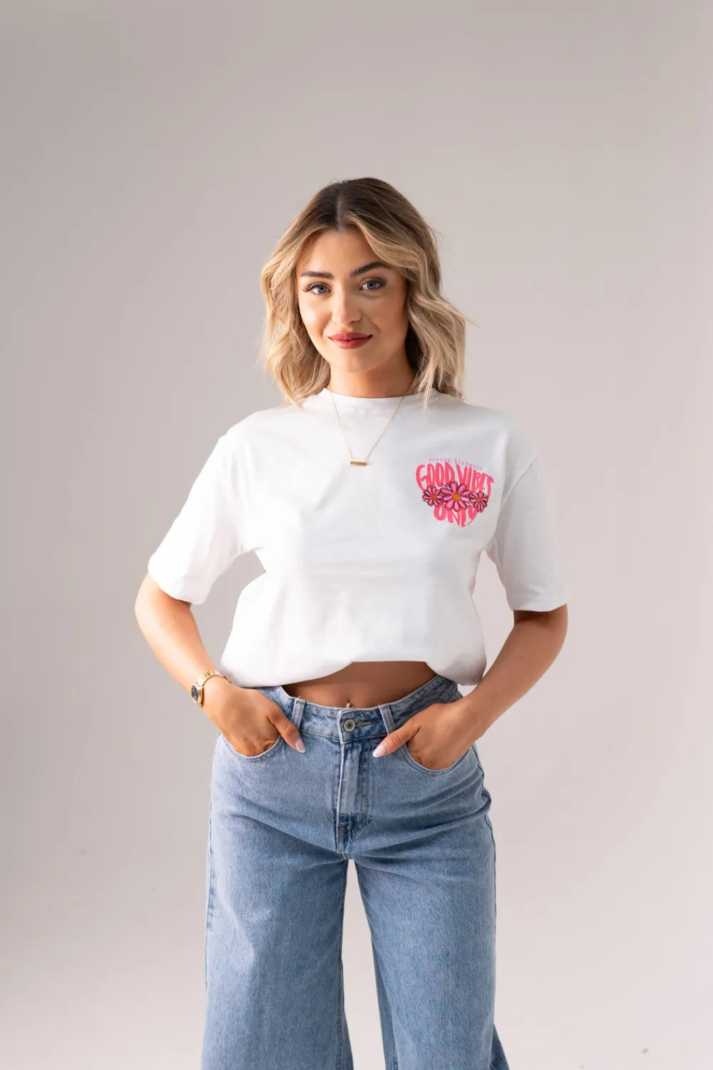 The Walk in Wardrobe T-Shirts|Tops>Millie Good Vibes T-Shirt In White