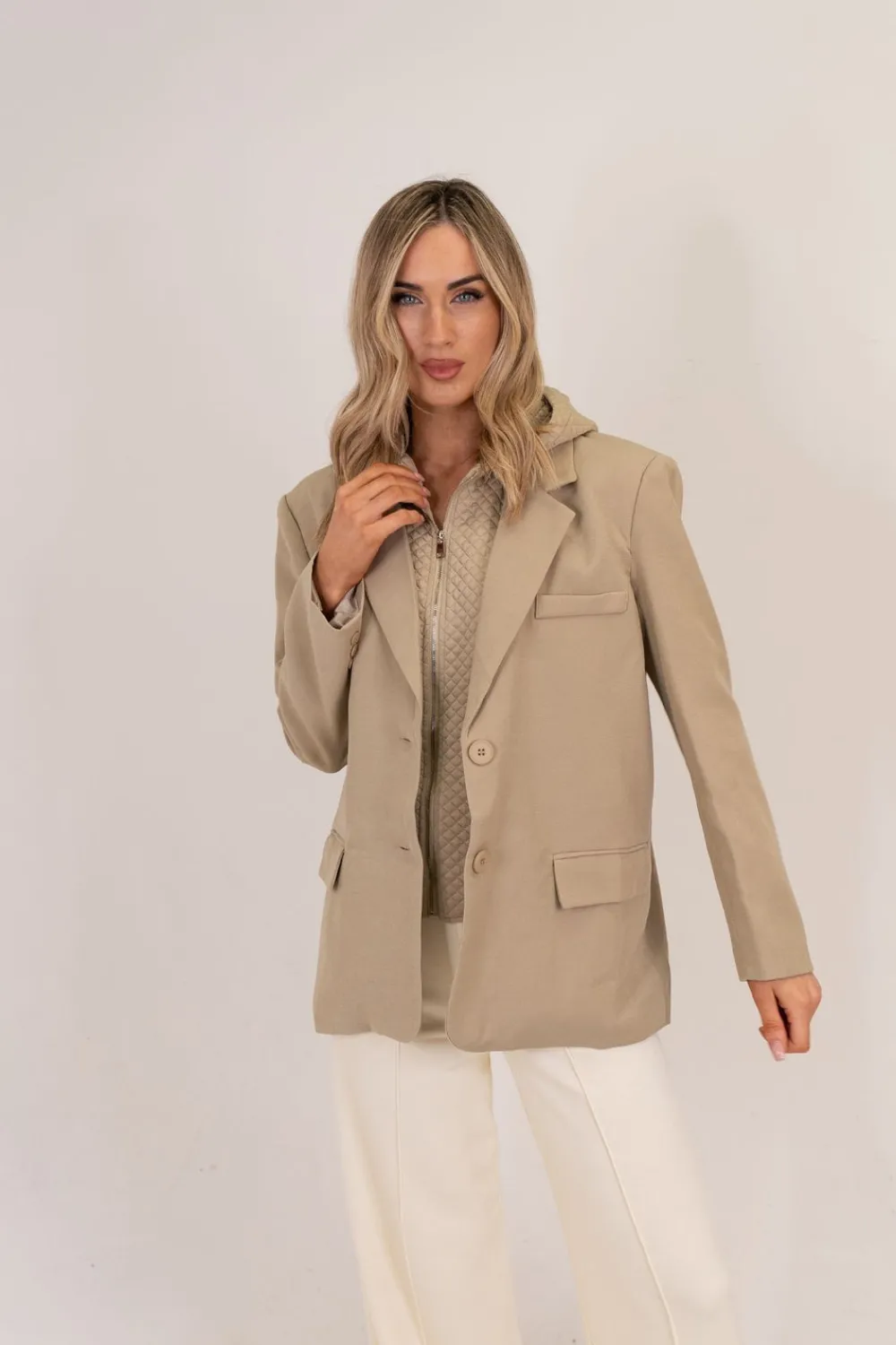 The Walk in Wardrobe Blazers><noscript><img width=