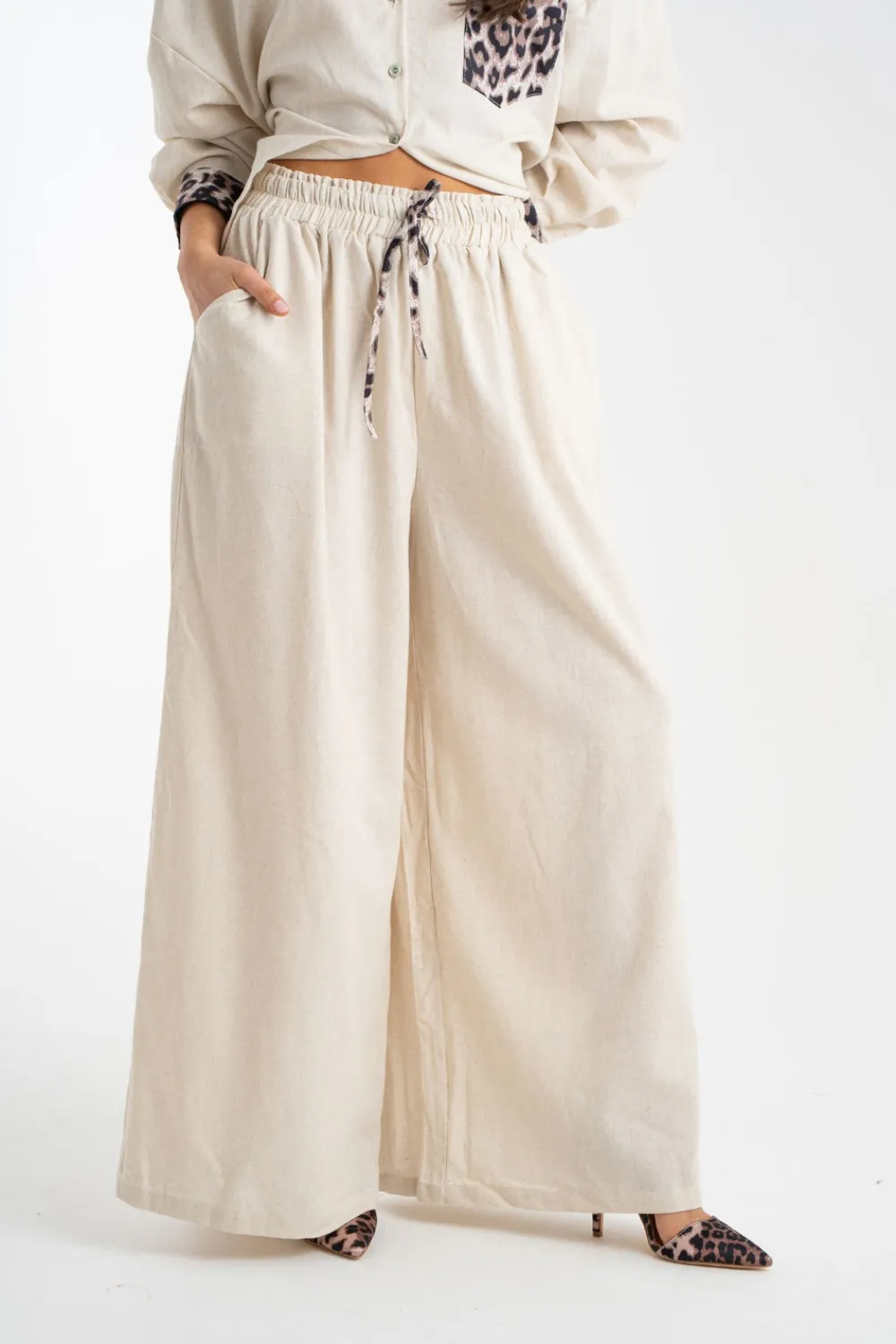 The Walk in Wardrobe Trousers><noscript><img width=