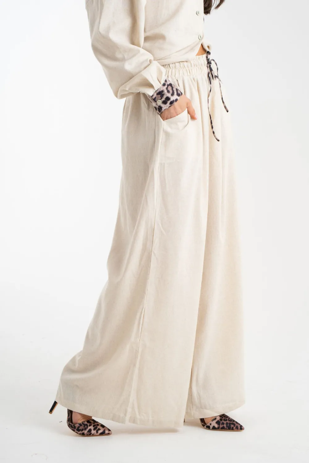 The Walk in Wardrobe Trousers><noscript><img width=