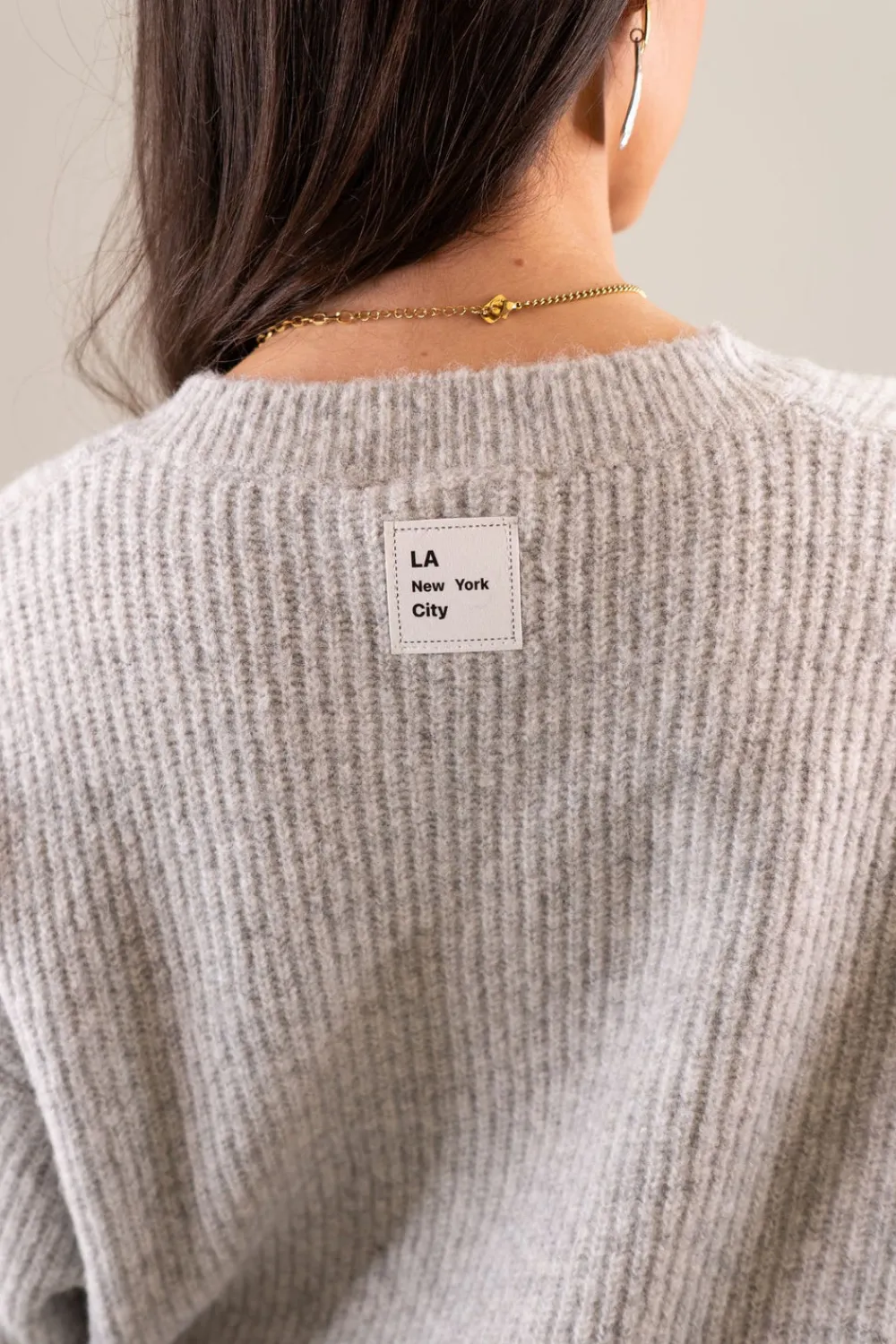 The Walk in Wardrobe Knitwear|Jumpers & Cardigans>Millie Round Neck Cardigan In Light Grey