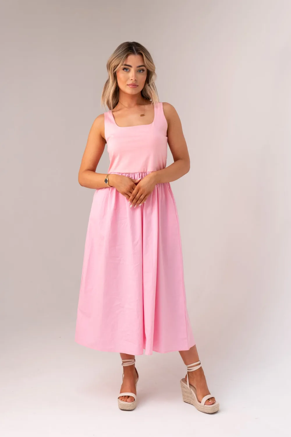 The Walk in Wardrobe Midi Dresses>Millie Square Neck Dress In Black