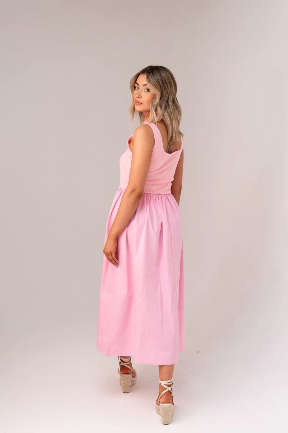 The Walk in Wardrobe Midi Dresses><noscript><img width=