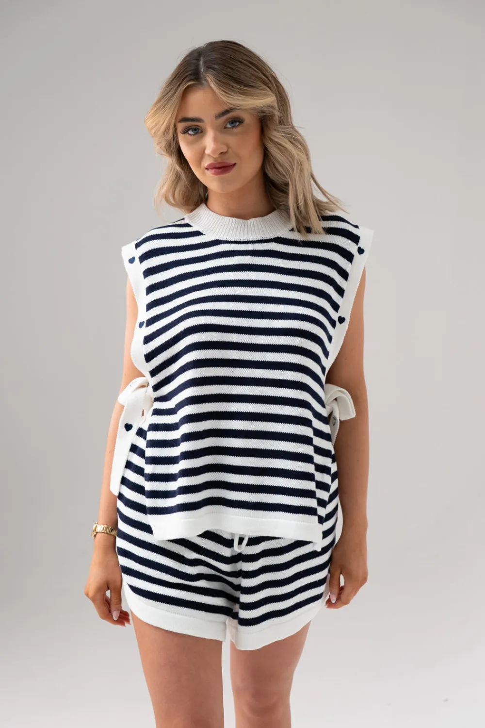 The Walk in Wardrobe Knitwear|Shorts>Millie Stripe Shorts In Navy Mix