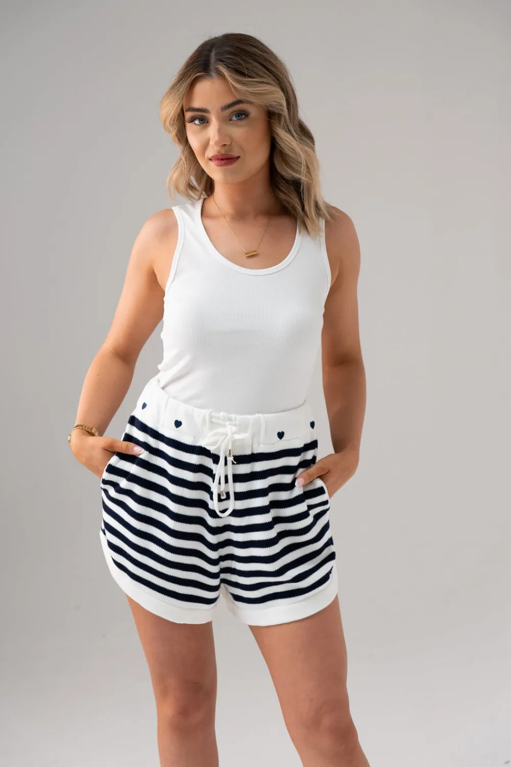 The Walk in Wardrobe Knitwear|Shorts><noscript><img width=