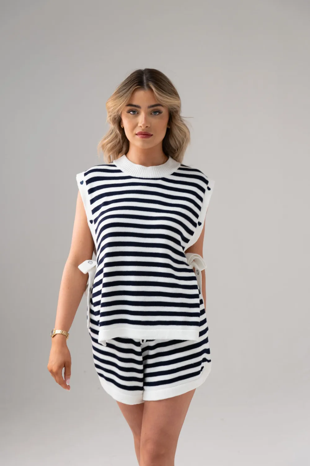 The Walk in Wardrobe Knitwear|Tops>Millie Stripe Sleeveless Top In Navy Mix