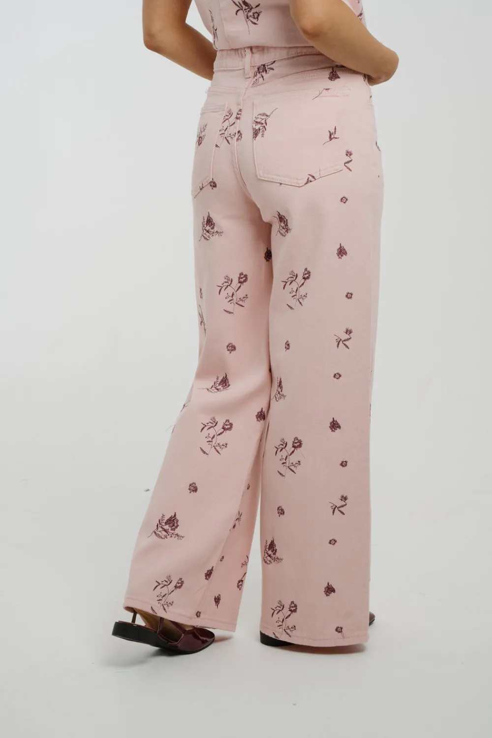 The Walk in Wardrobe Wide Leg Jeans>Millie Wide Leg Floral Jeans In Pink