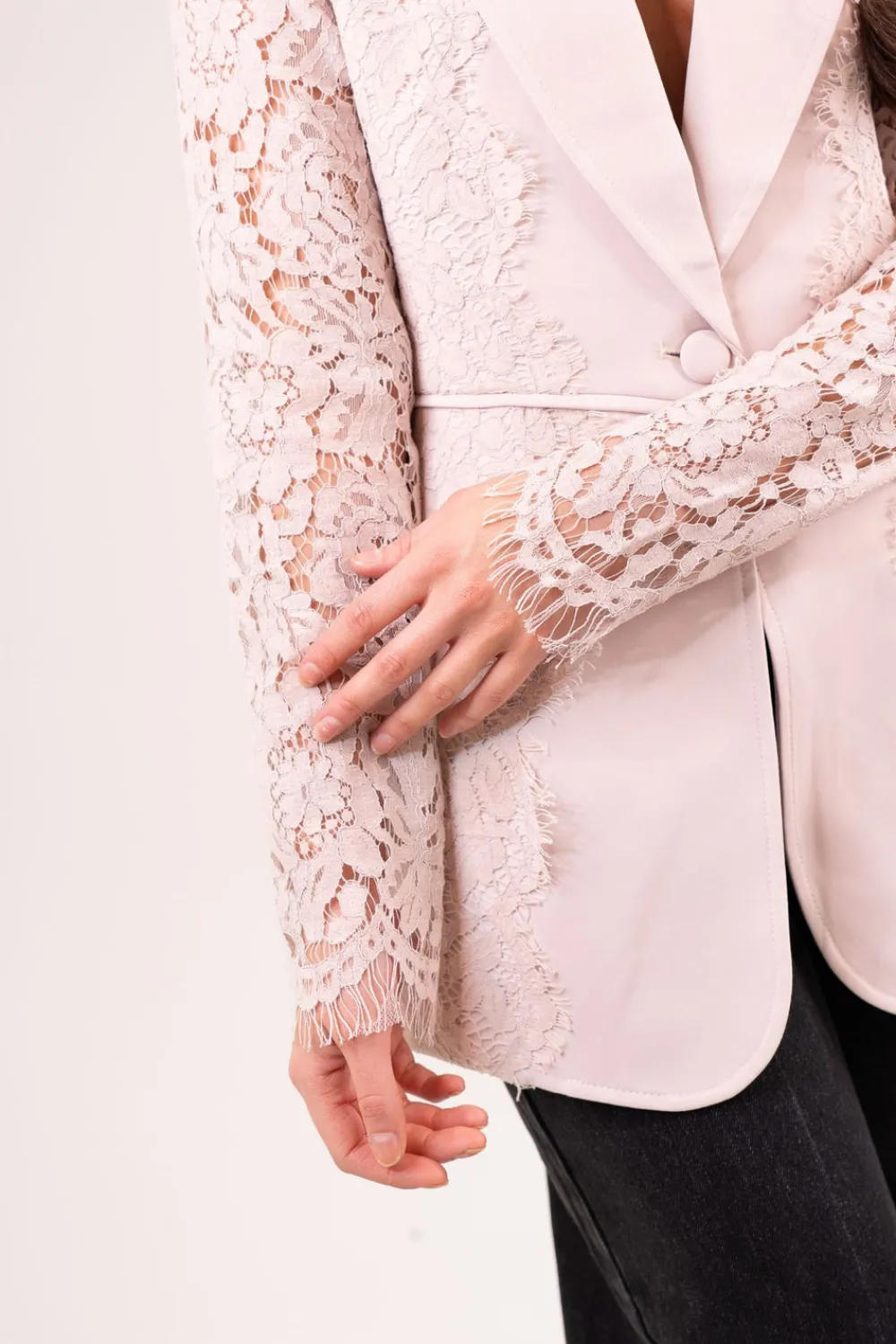The Walk in Wardrobe Blazers>Nadia Lace Sleeve Blazer In Neutral