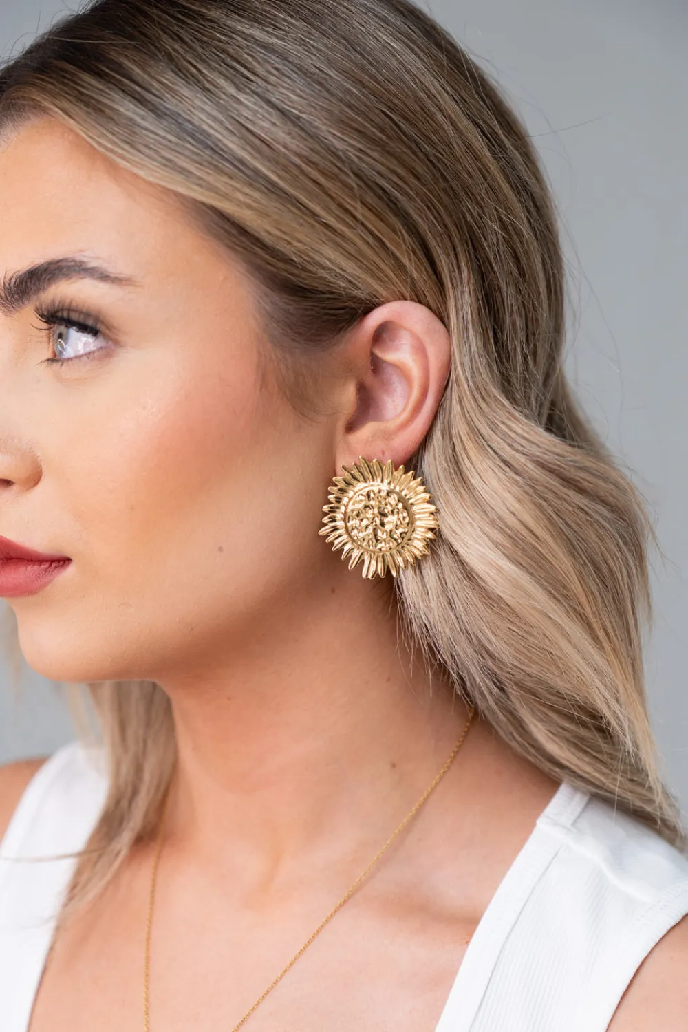 The Walk in Wardrobe Jewellery>Olive Sun Earrings In Gold