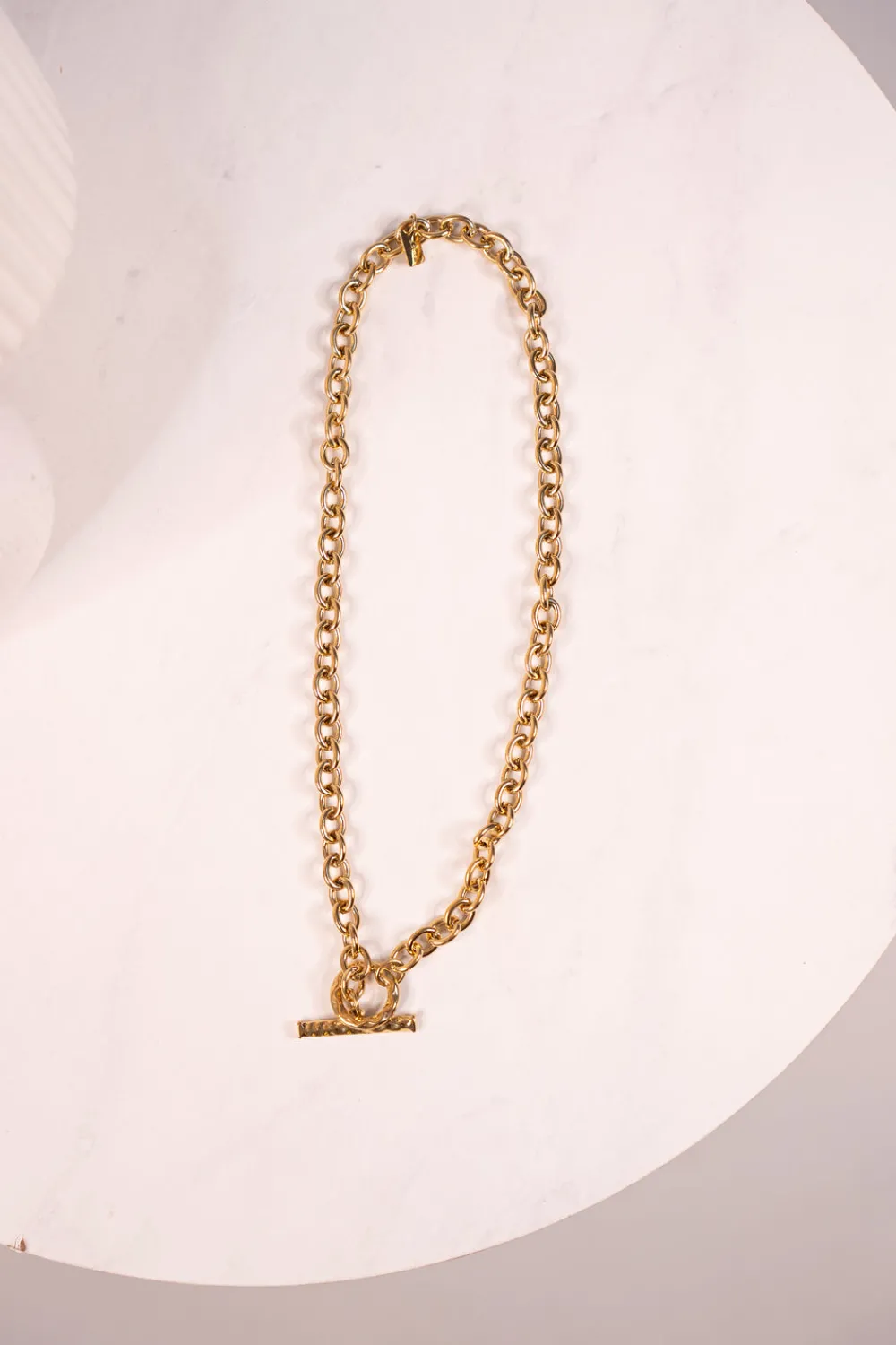 The Walk in Wardrobe Jewellery>Olive T-Bar Chain In Gold