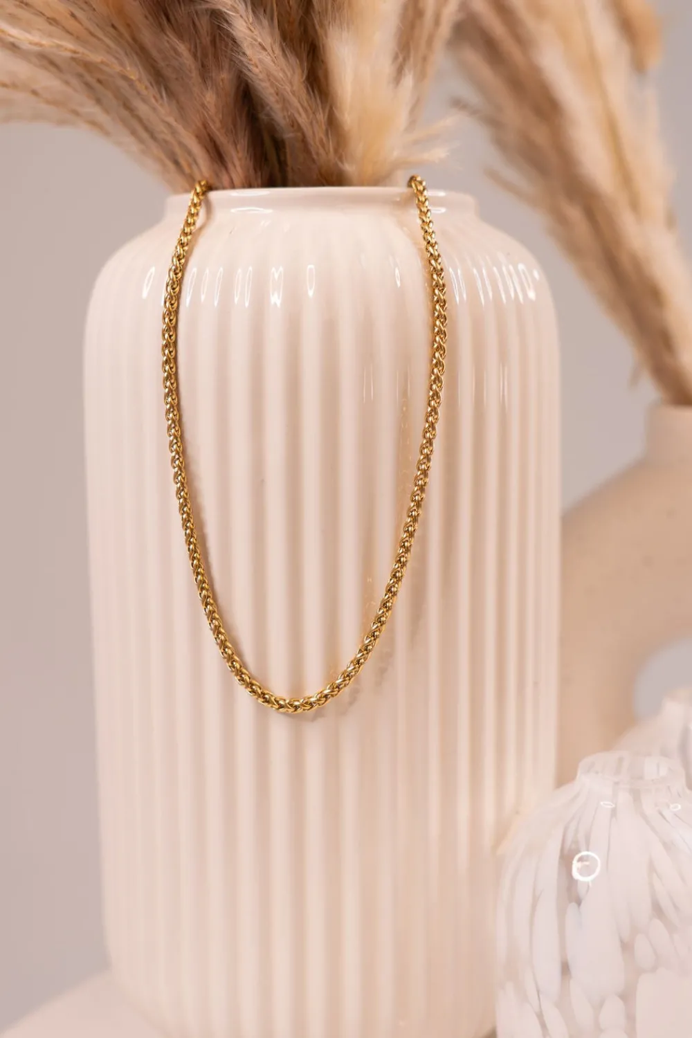 The Walk in Wardrobe Jewellery>Olive Wheat Chain Necklace In Gold