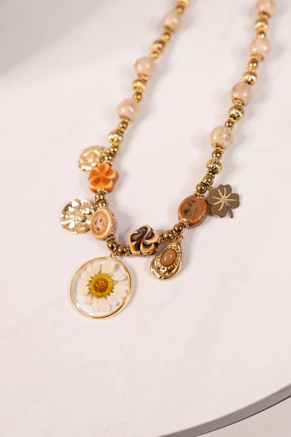 The Walk in Wardrobe Jewellery>Olive White Floral Charm Necklace In Gold
