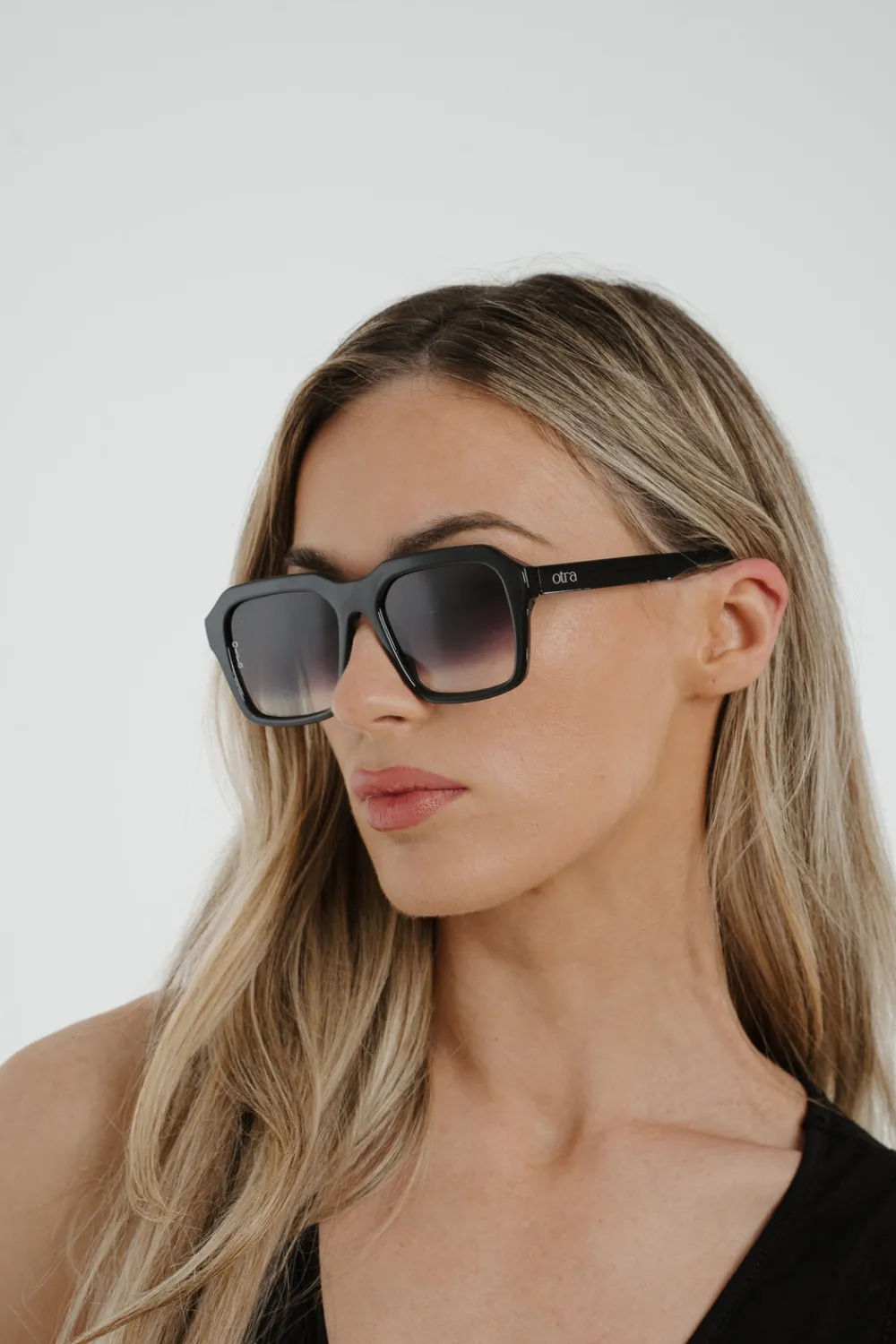 The Walk in Wardrobe Sunglasses><noscript><img width=