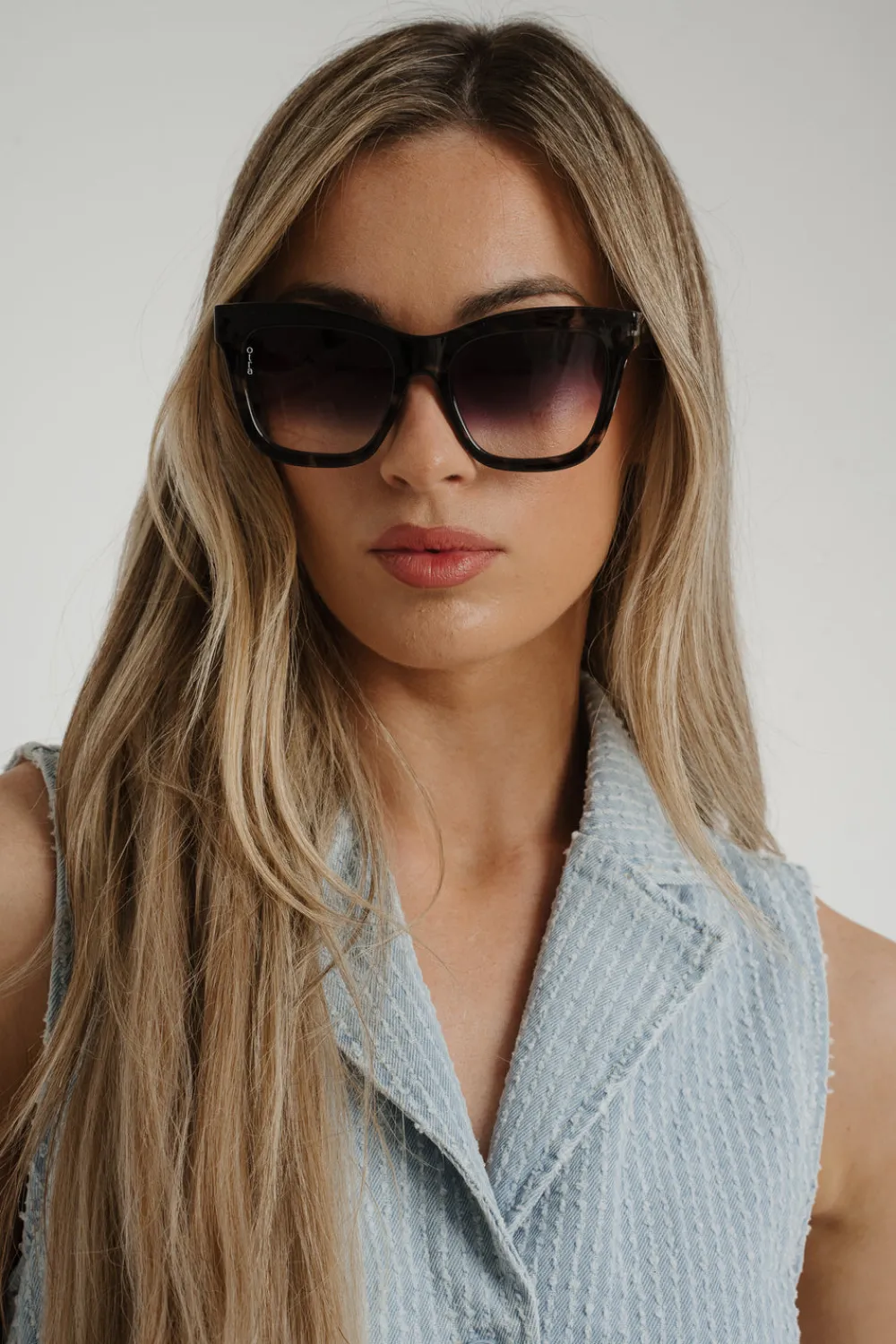 The Walk in Wardrobe Sunglasses><noscript><img width=