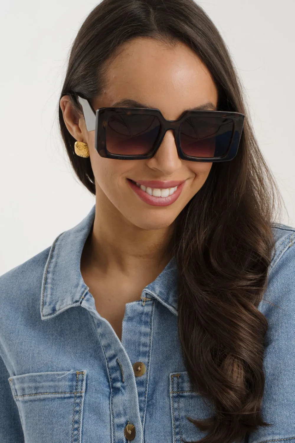 The Walk in Wardrobe Sunglasses>Olivia Square Sunglasses In Black