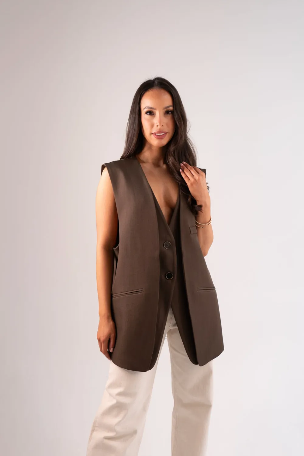 The Walk in Wardrobe Tops>Paige Longline Waistcoat In Cream