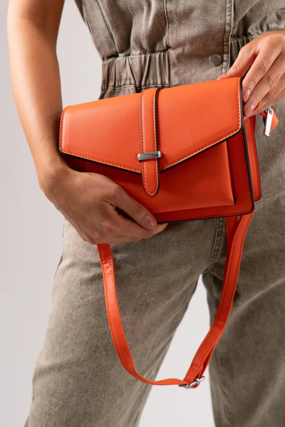 The Walk in Wardrobe Bags>Polly Shoulder Bag In Orange