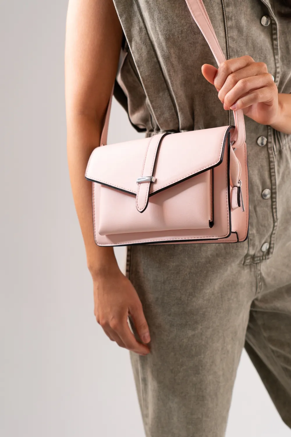 The Walk in Wardrobe Bags>Polly Shoulder Bag In Pink