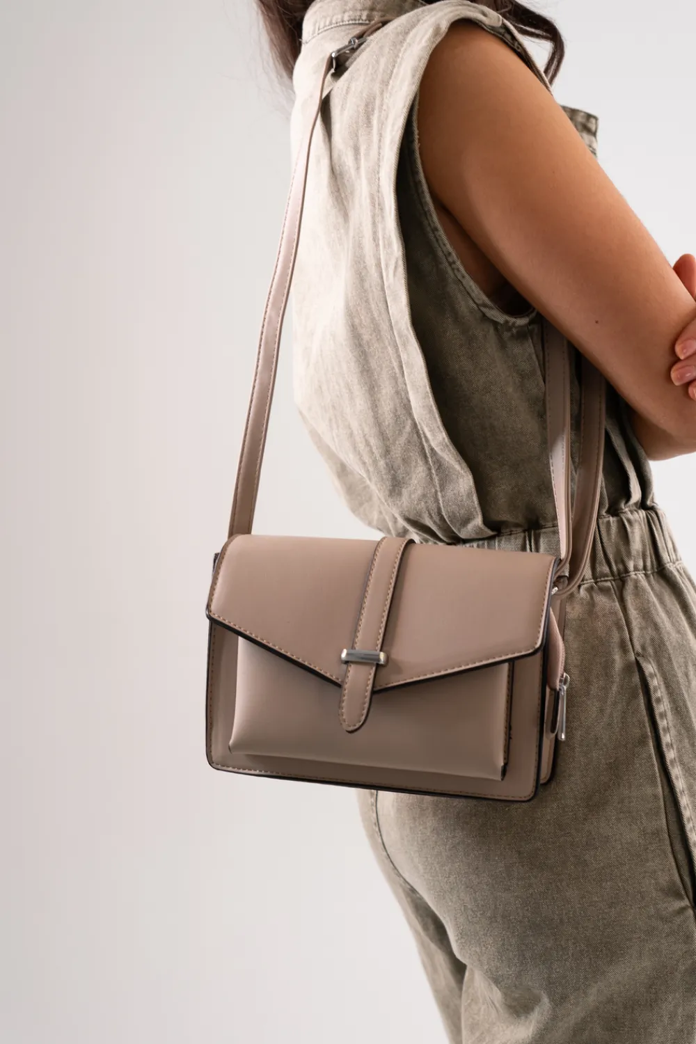 The Walk in Wardrobe Bags>Polly Shoulder Bag In Taupe