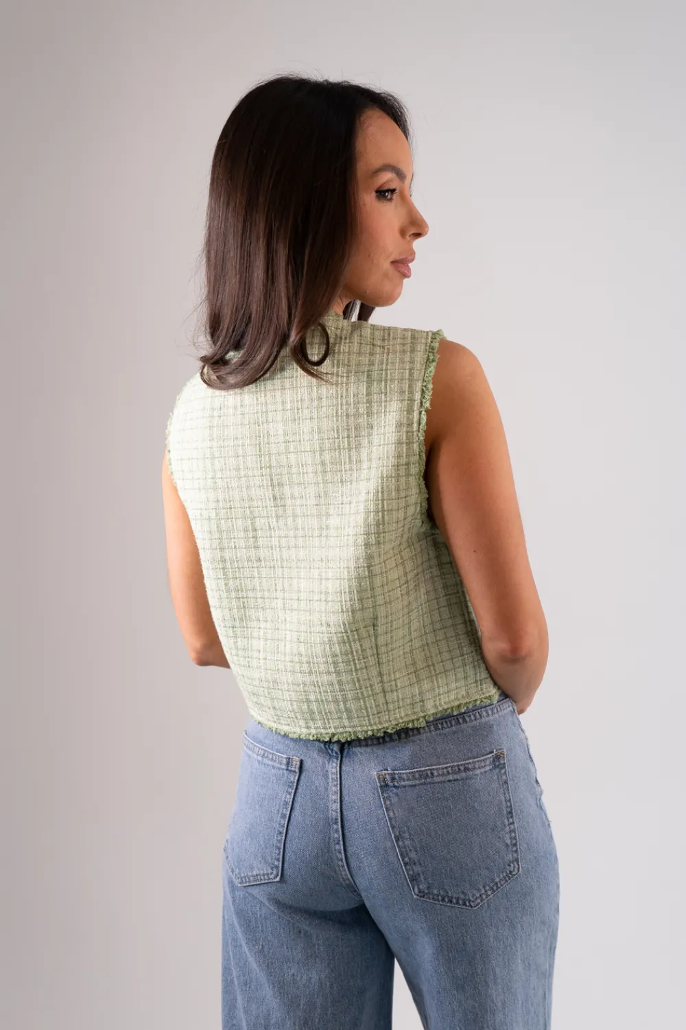 The Walk in Wardrobe Tops><noscript><img width=