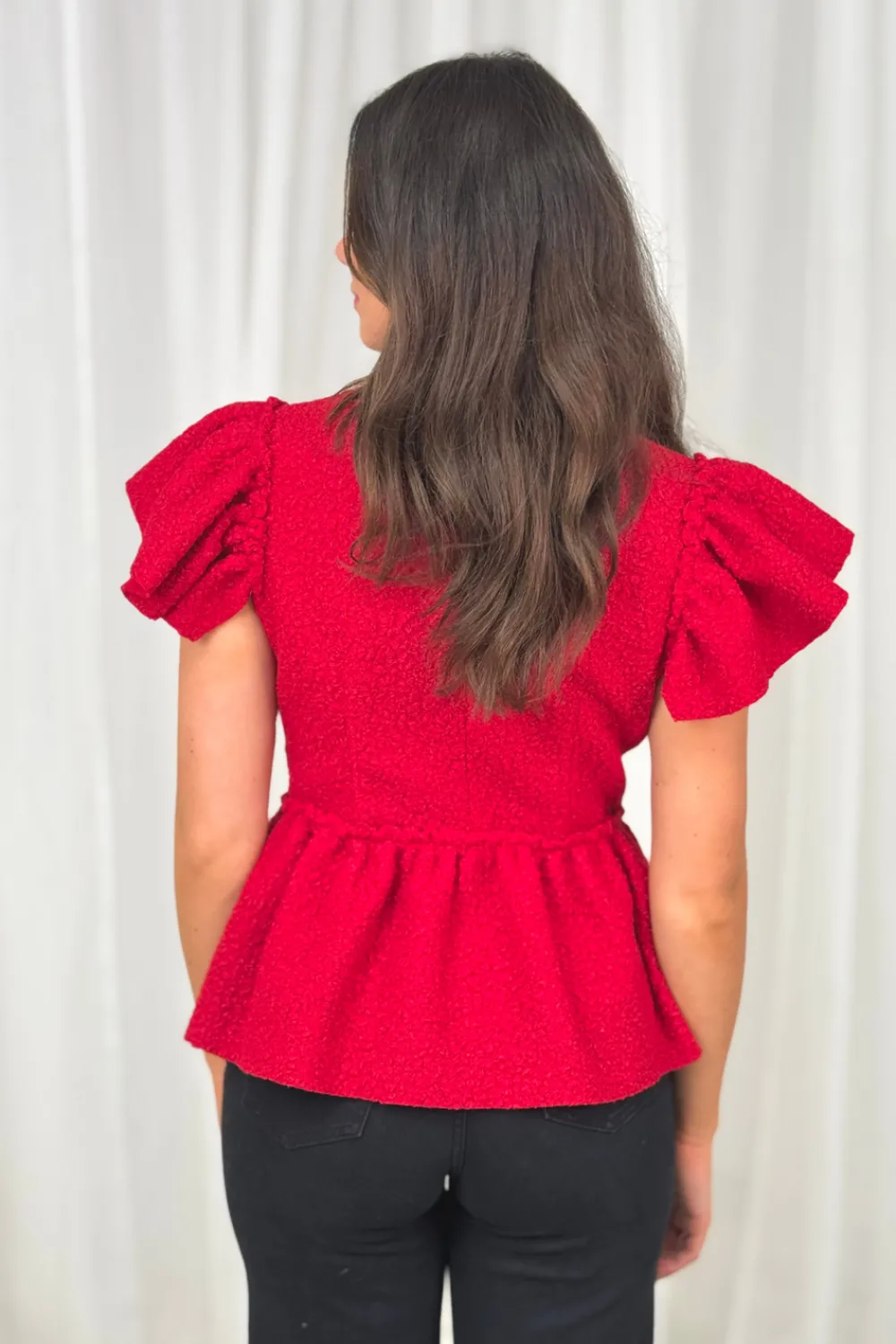 The Walk in Wardrobe Tops><noscript><img width=